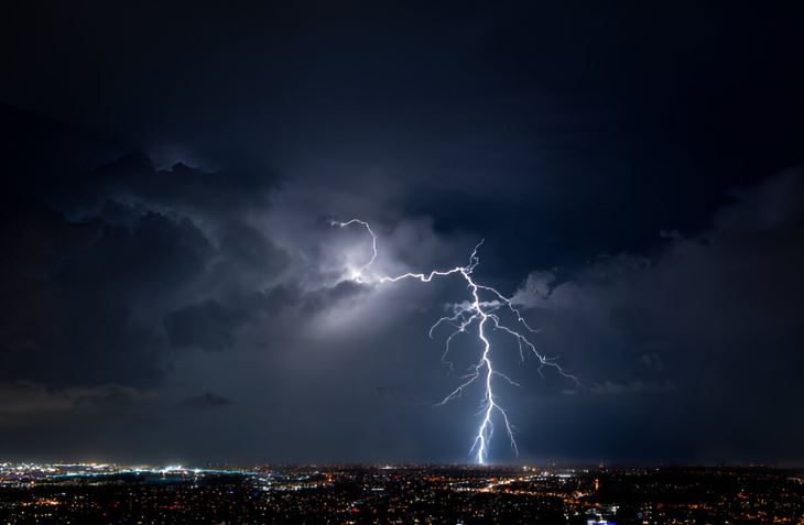 Tormenta de granizo en Madrid arrasa las redes sociales