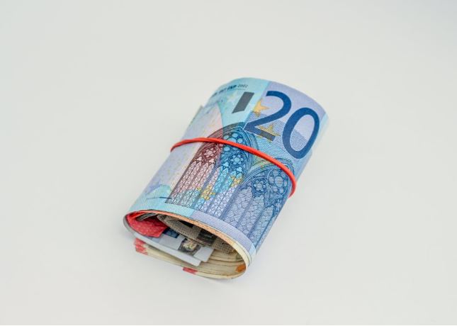 Así se puede obtener la ayuda SEPE 570 euros en Lleida